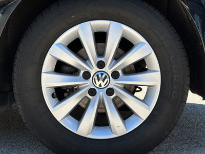 Volkswagen Maggiolino 1.6 TDI Design (7)