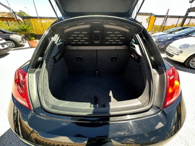 Volkswagen Maggiolino 1.6 TDI Design (9)
