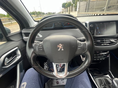 Peugeot 2008 100 Allure (10)