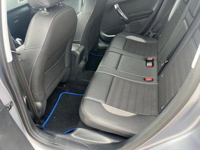 Peugeot 2008 100 Allure (17)