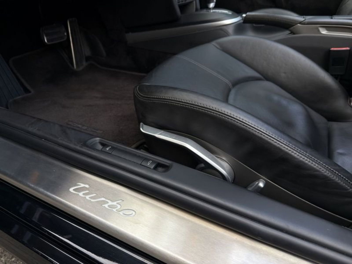 Porsche 911 Cabrio Turbo (12)