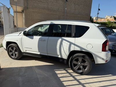 Jeep Compass 2.2 CRD North 2WD (3)