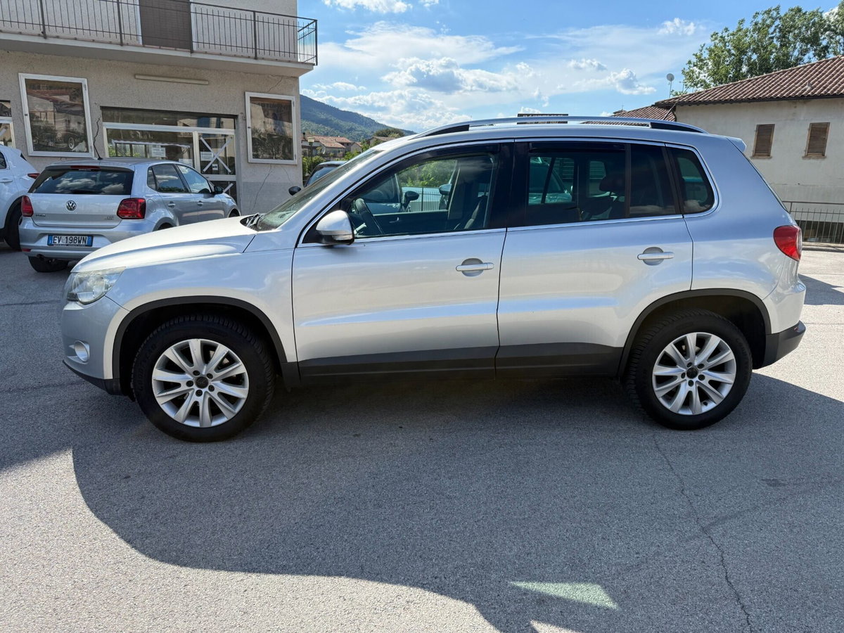 Volkswagen Tiguan 2.0 TDI DPF 4MOTION tiptronic Track & Field (3)