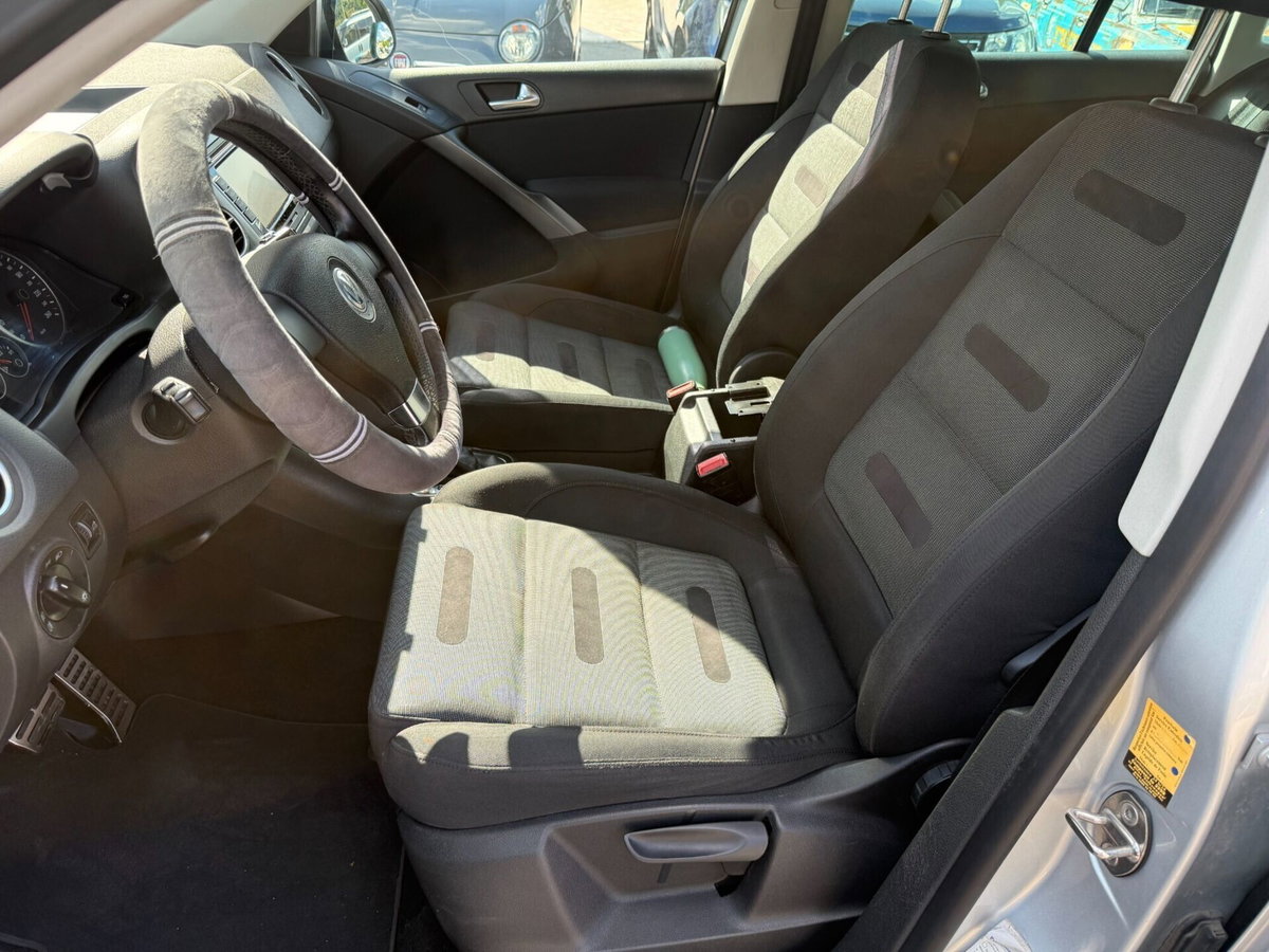 Volkswagen Tiguan 2.0 TDI DPF 4MOTION tiptronic Track & Field (8)