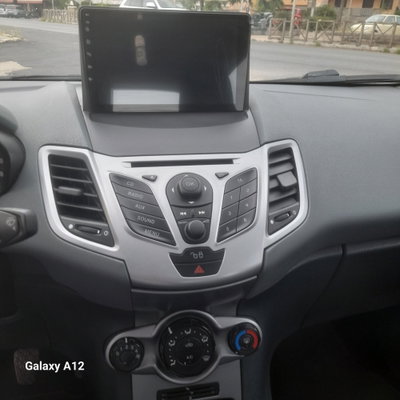 Ford Fiesta 1.2 82CV 5 porte (11)