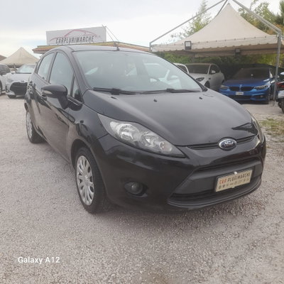 Ford Fiesta 1.2 82CV 5 porte (2)