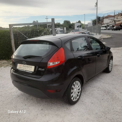 Ford Fiesta 1.2 82CV 5 porte (3)