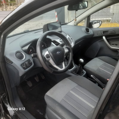 Ford Fiesta 1.2 82CV 5 porte (5)