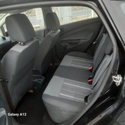 Ford Fiesta 1.2 82CV 5 porte (7)