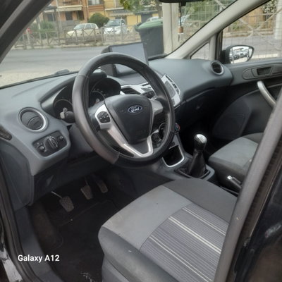 Ford Fiesta 1.2 82CV 5 porte (8)
