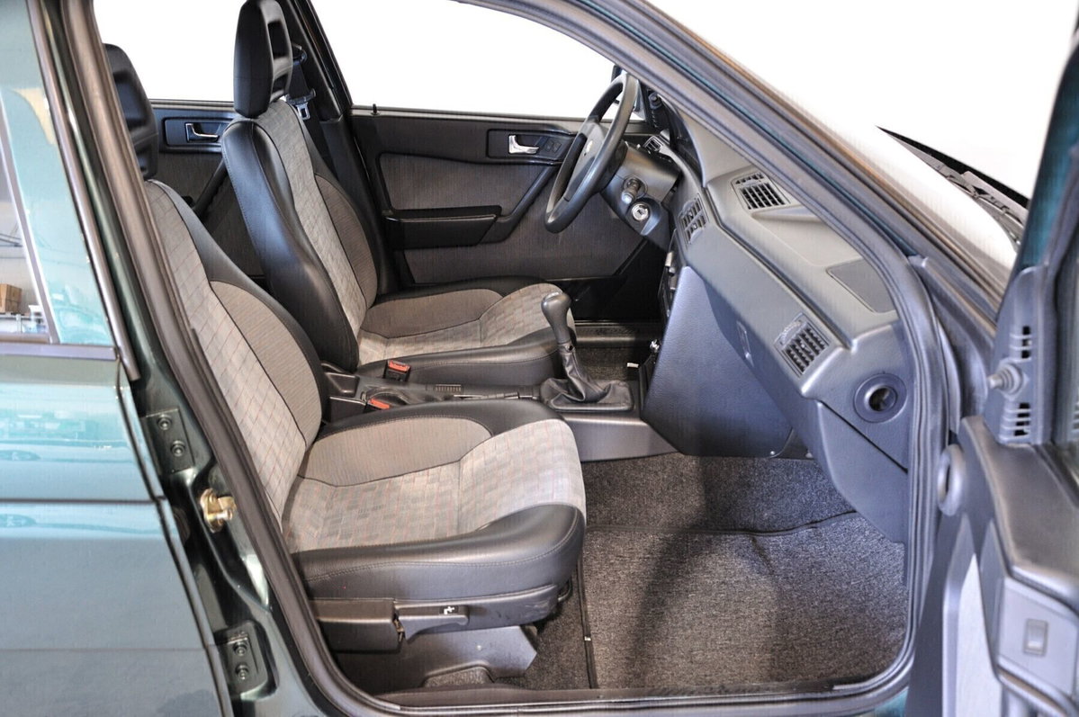 Alfa Romeo 155 1.8i Twin Spark cat (12)