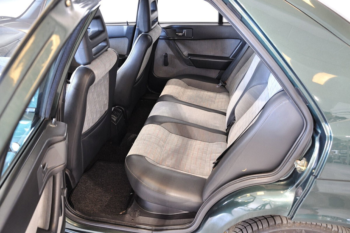 Alfa Romeo 155 1.8i Twin Spark cat (18)