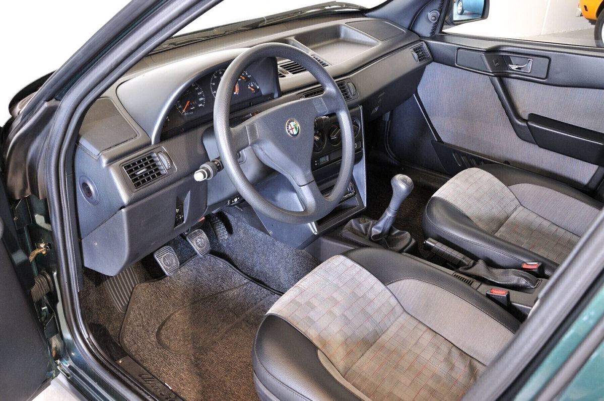 Alfa Romeo 155 1.8i Twin Spark cat (19)