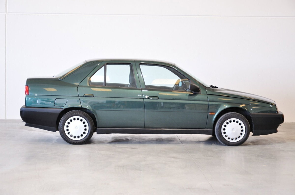 Alfa Romeo 155 1.8i Twin Spark cat (8)