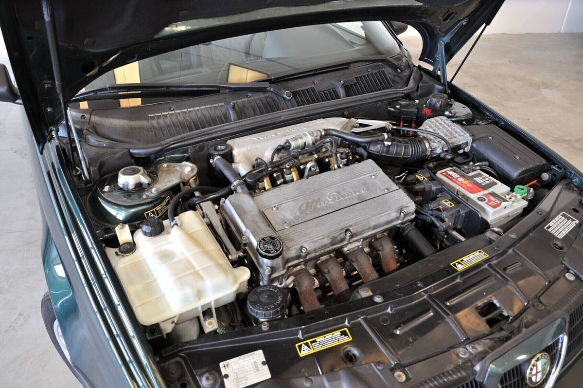 Alfa Romeo 155 1.8i Twin Spark cat (9)