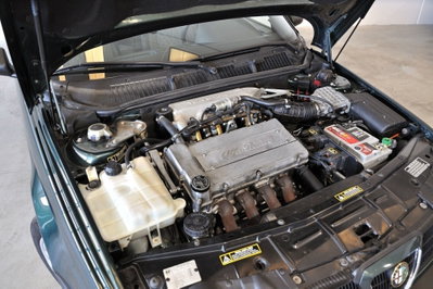 Alfa Romeo 155 1.8i Twin Spark cat (9)