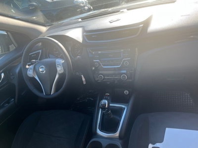 Nissan Qashqai 1.2 DIG-T Tekna (4)