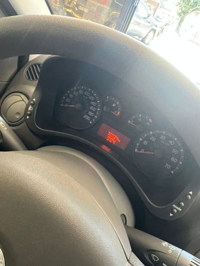 Fiat Panda 1.2 Dualogic (11)