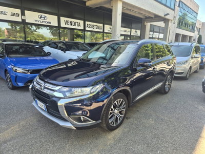 Mitsubishi Outlander 2.2 DI-D 4WD Instyle Plus SDA 7 posti (2)