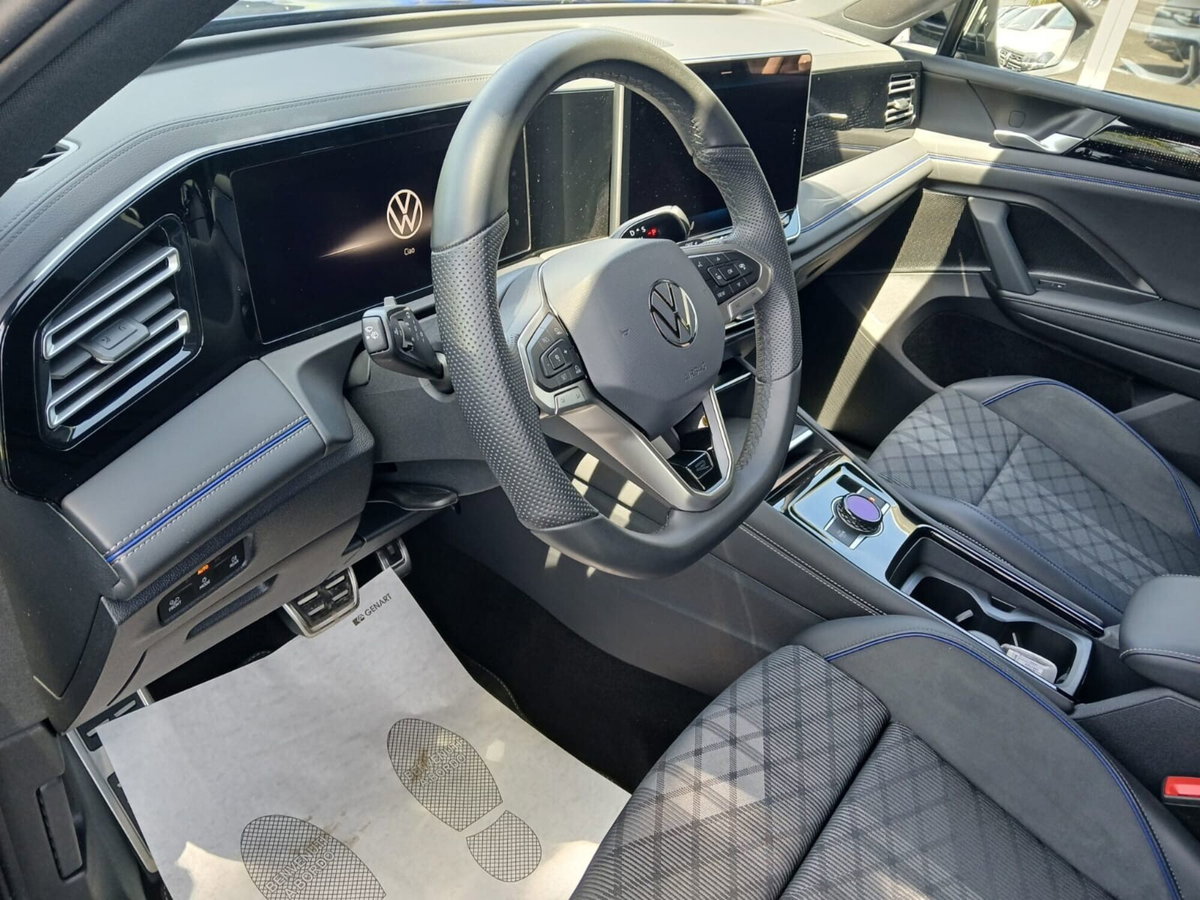 Volkswagen Tiguan 2.0 tdi R-Line 150cv dsg (6)
