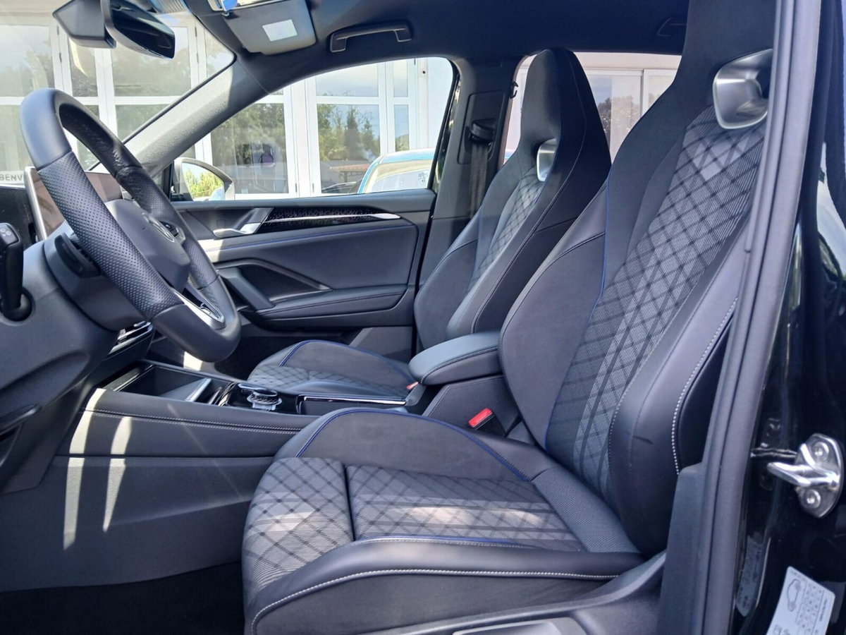 Volkswagen Tiguan 2.0 tdi R-Line 150cv dsg (7)