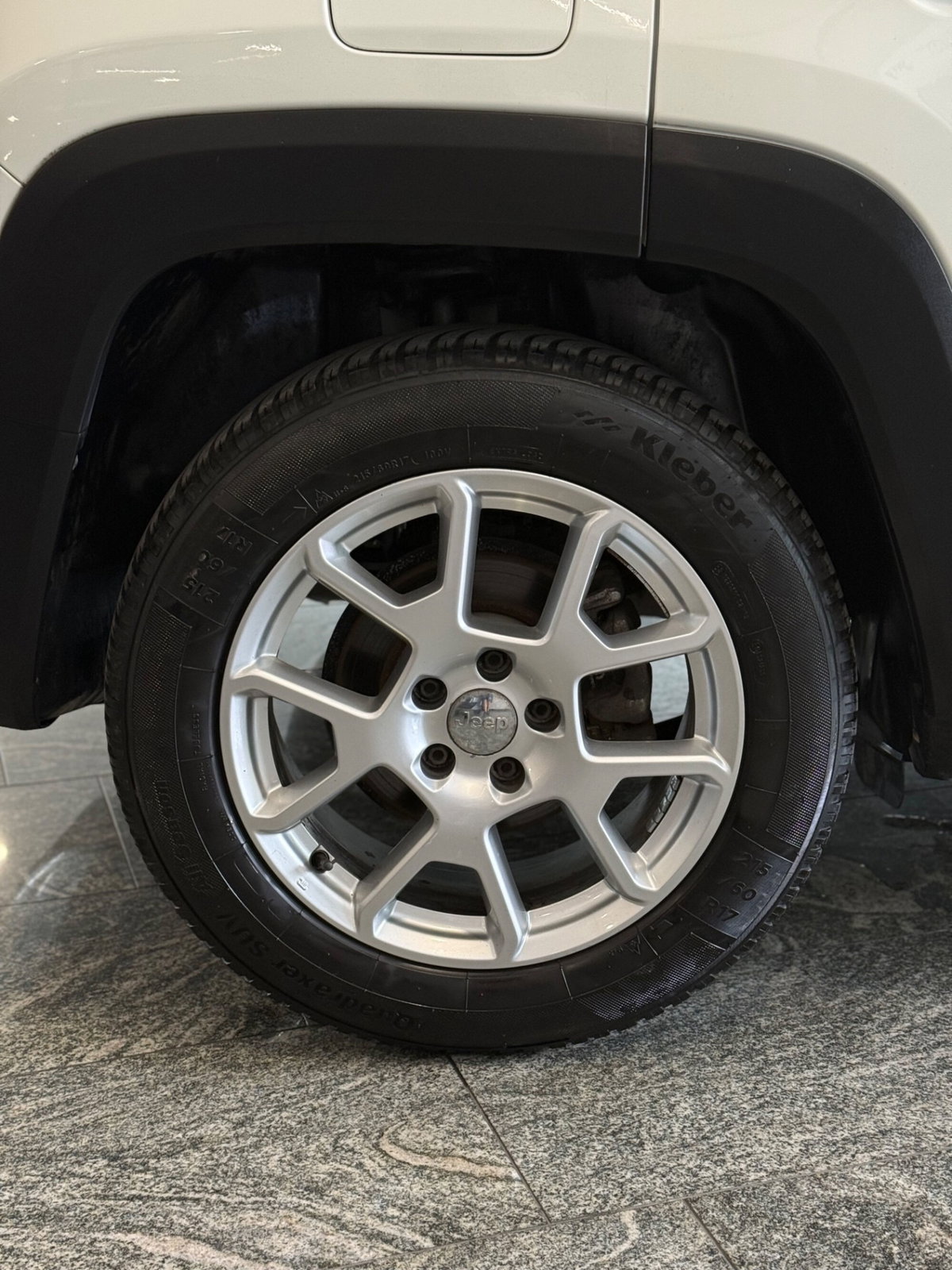 Jeep Renegade 1.6 Mjt 120 CV Limited (14)