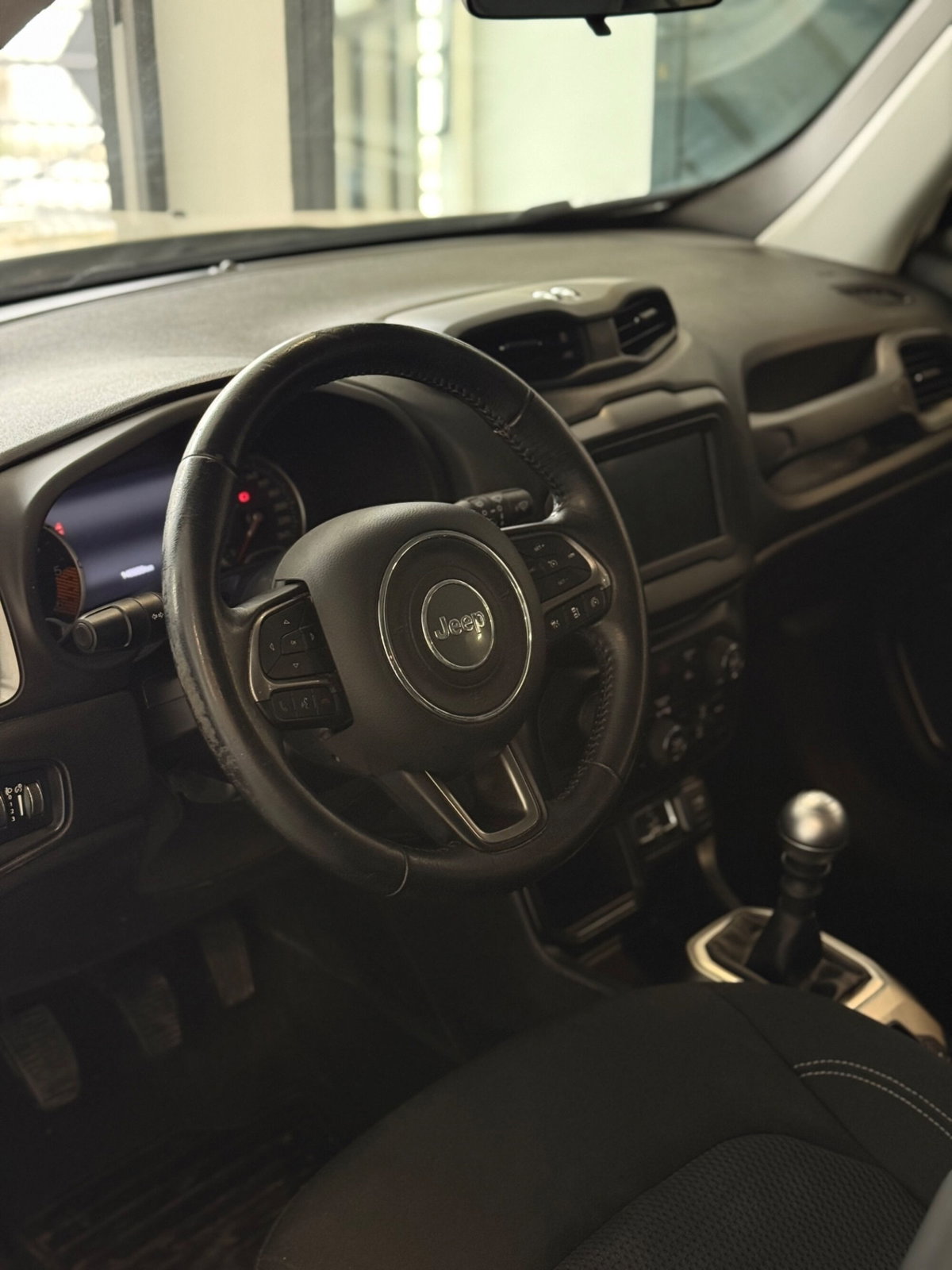 Jeep Renegade 1.6 Mjt 120 CV Limited (7)