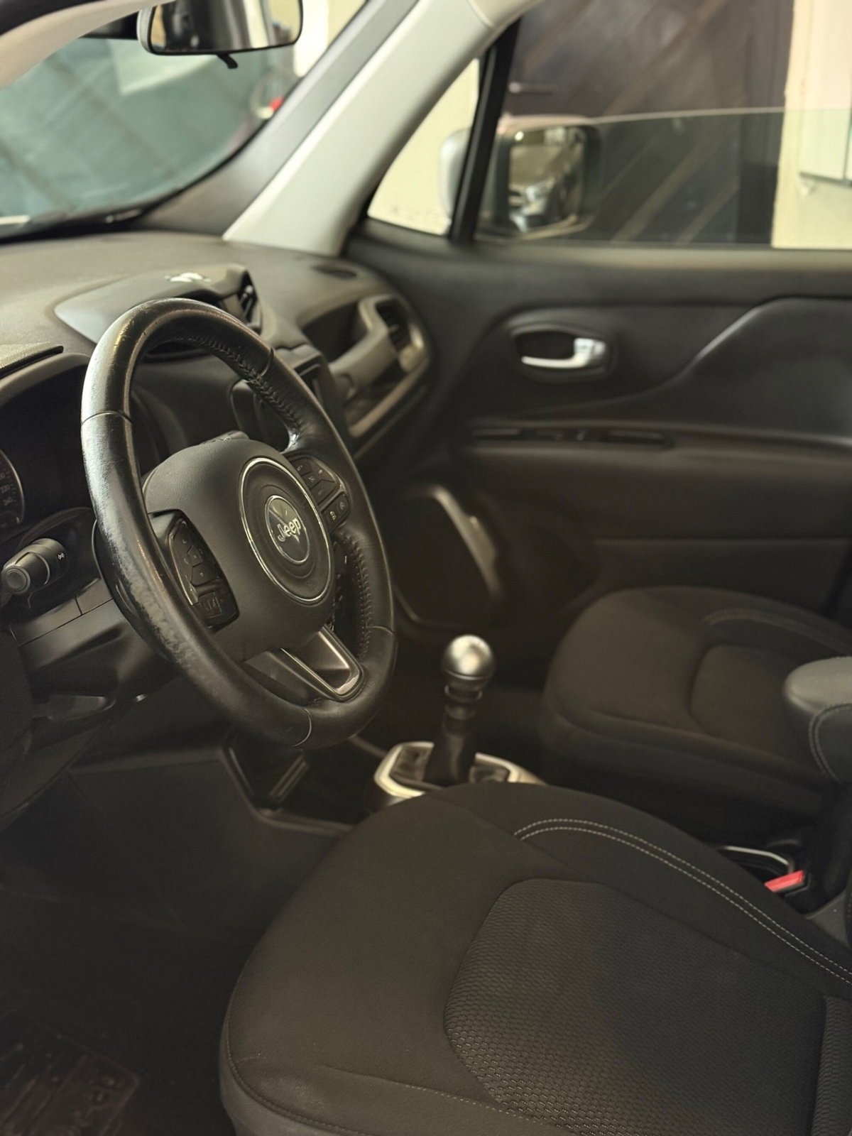 Jeep Renegade 1.6 Mjt 120 CV Limited (8)