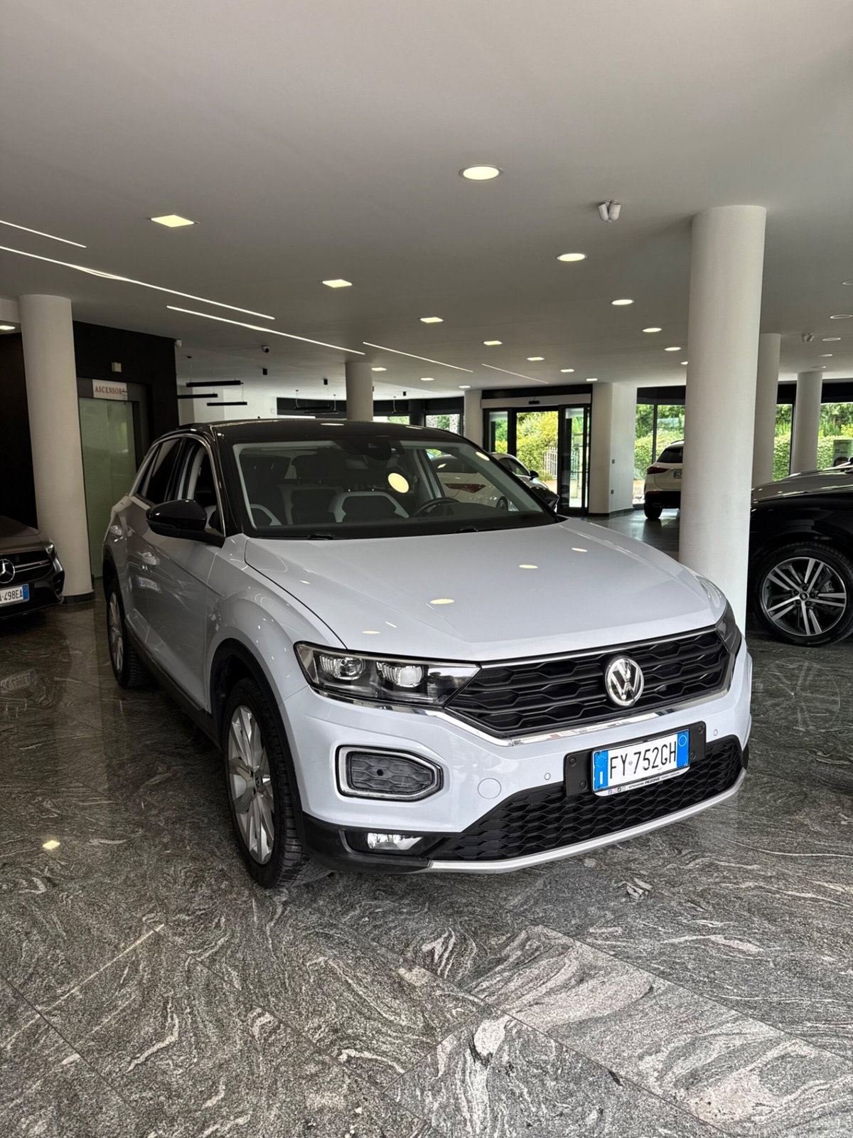Volkswagen T-Roc 1.6 TDI SCR Business BlueMotion Technology (3)