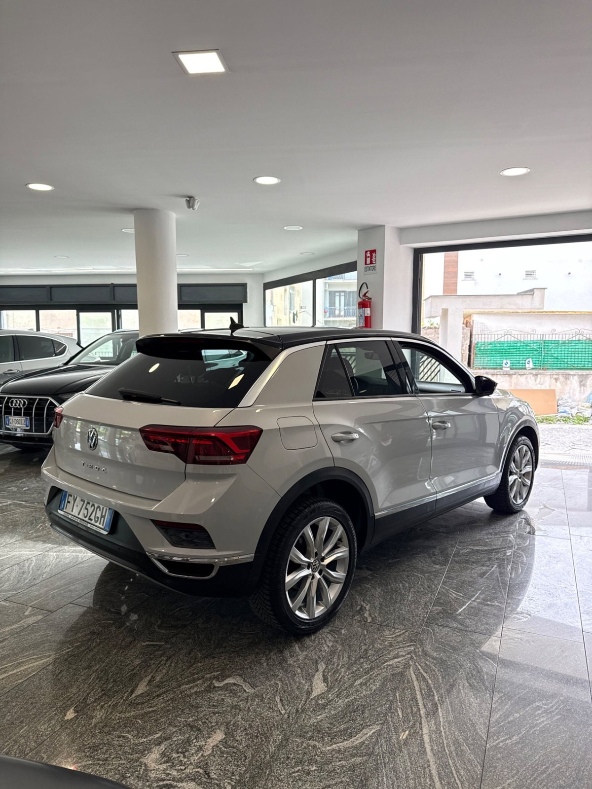 Volkswagen T-Roc 1.6 TDI SCR Business BlueMotion Technology (4)
