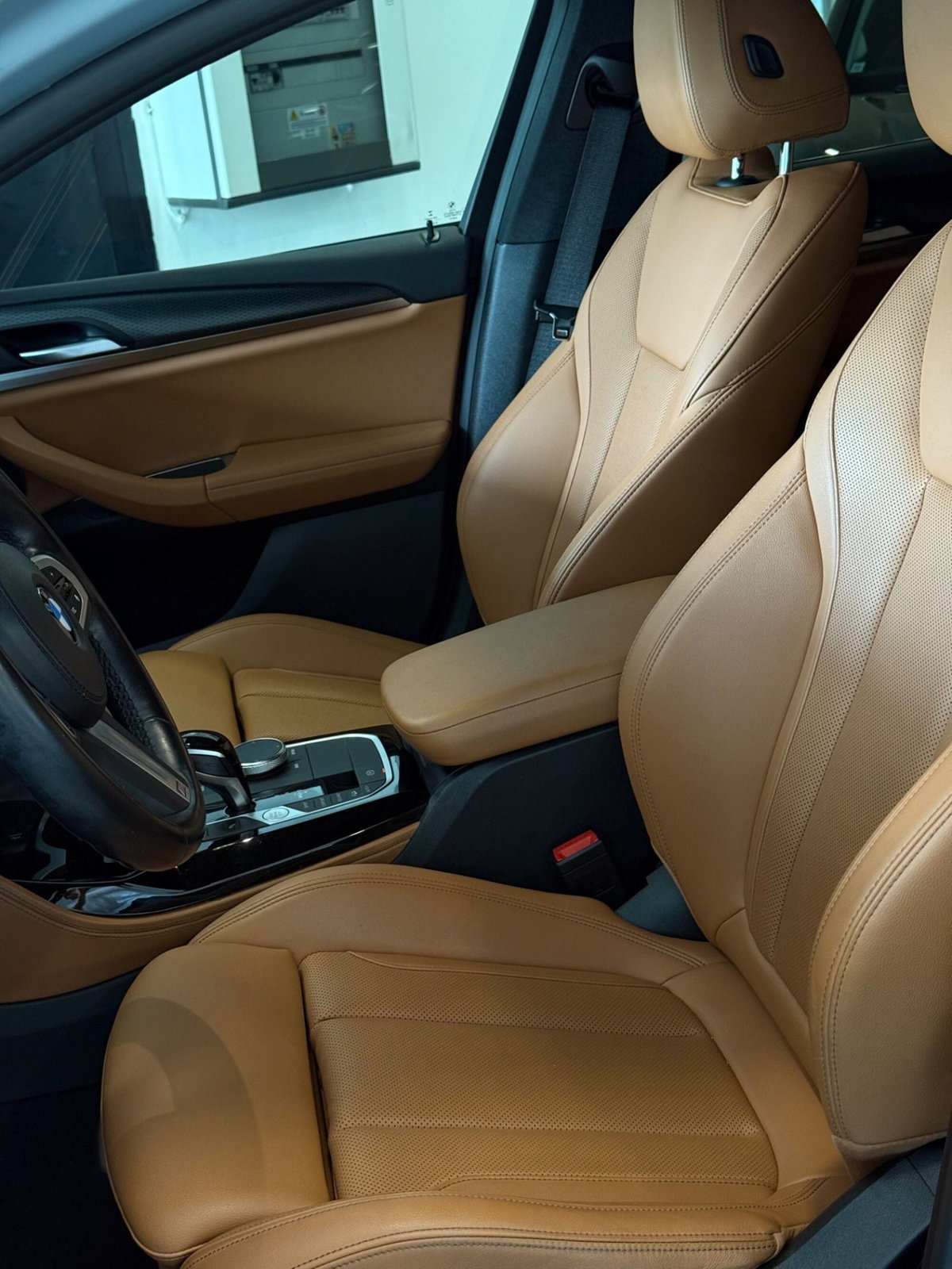 BMW X4 xDrive30d 48V 249CV (11)