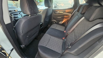 Nissan Qashqai 1.5 dCi Acenta (11)