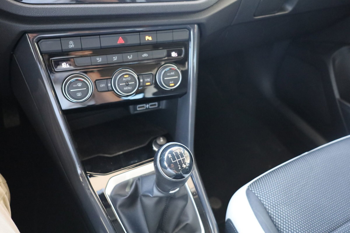 Volkswagen T-Roc 1.5 TSI ACT Advanced BlueMotion Technology (17)