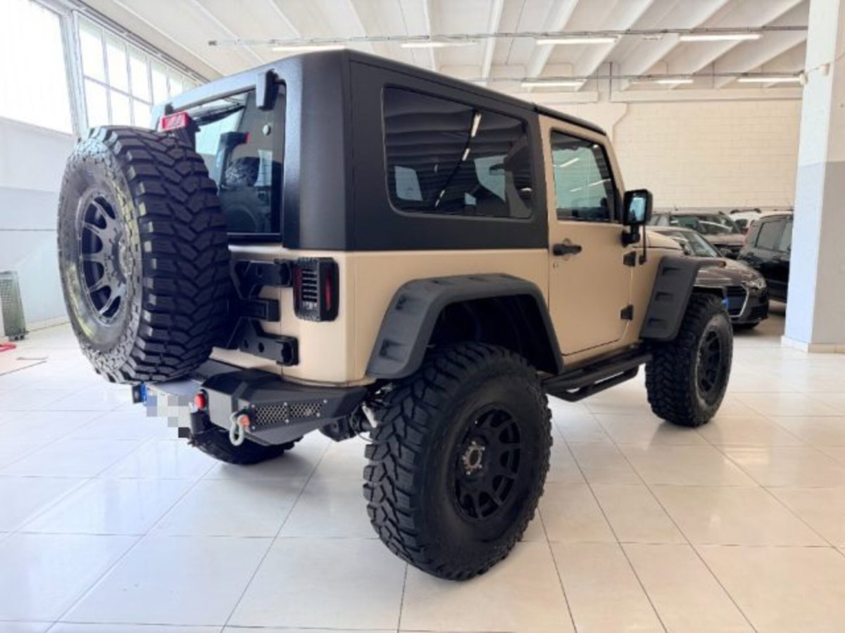 Jeep Wrangler Unlimited 2.8 CRD DPF Rubicon Auto (5)