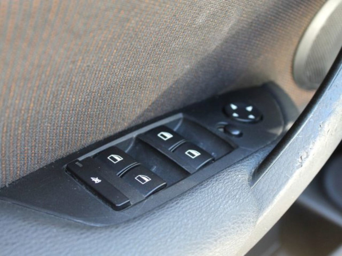 BMW X1 sDrive16d (17)