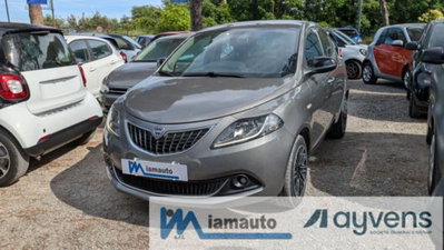 Lancia Ypsilon 1.0 FireFly 5 porte S&S Hybrid Ecochic Gold usata