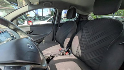 Lancia Ypsilon 1.0 FireFly 5 porte S&S Hybrid Gold Plus (10)