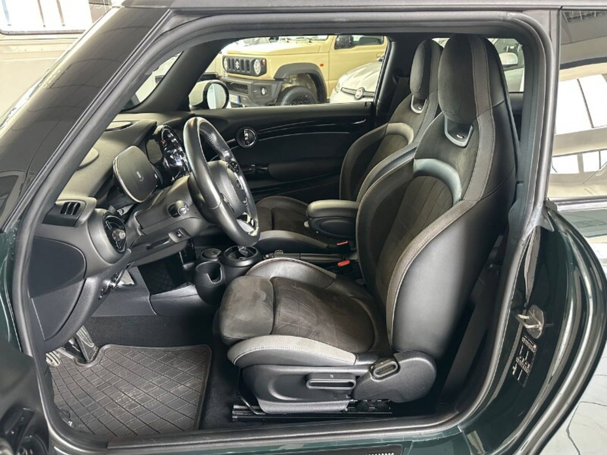 MINI Mini 2.0 John Cooper Works JCW (11)