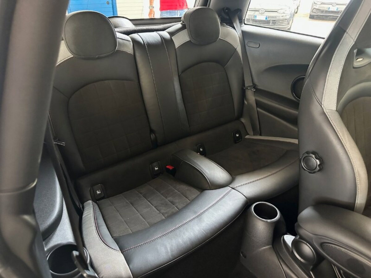 MINI Mini 2.0 John Cooper Works JCW (17)