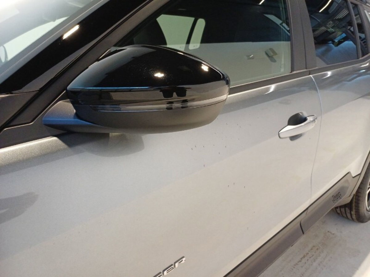 Jeep Avenger 1.2 turbo e-hybrid mhev Summit fwd 110cv edct6 (10)