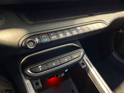 Jeep Avenger 1.2 turbo e-hybrid mhev Summit fwd 110cv edct6 (20)