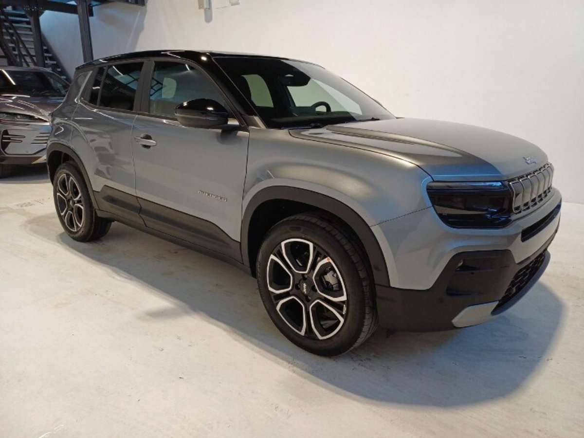 Jeep Avenger 1.2 turbo e-hybrid mhev Summit fwd 110cv edct6