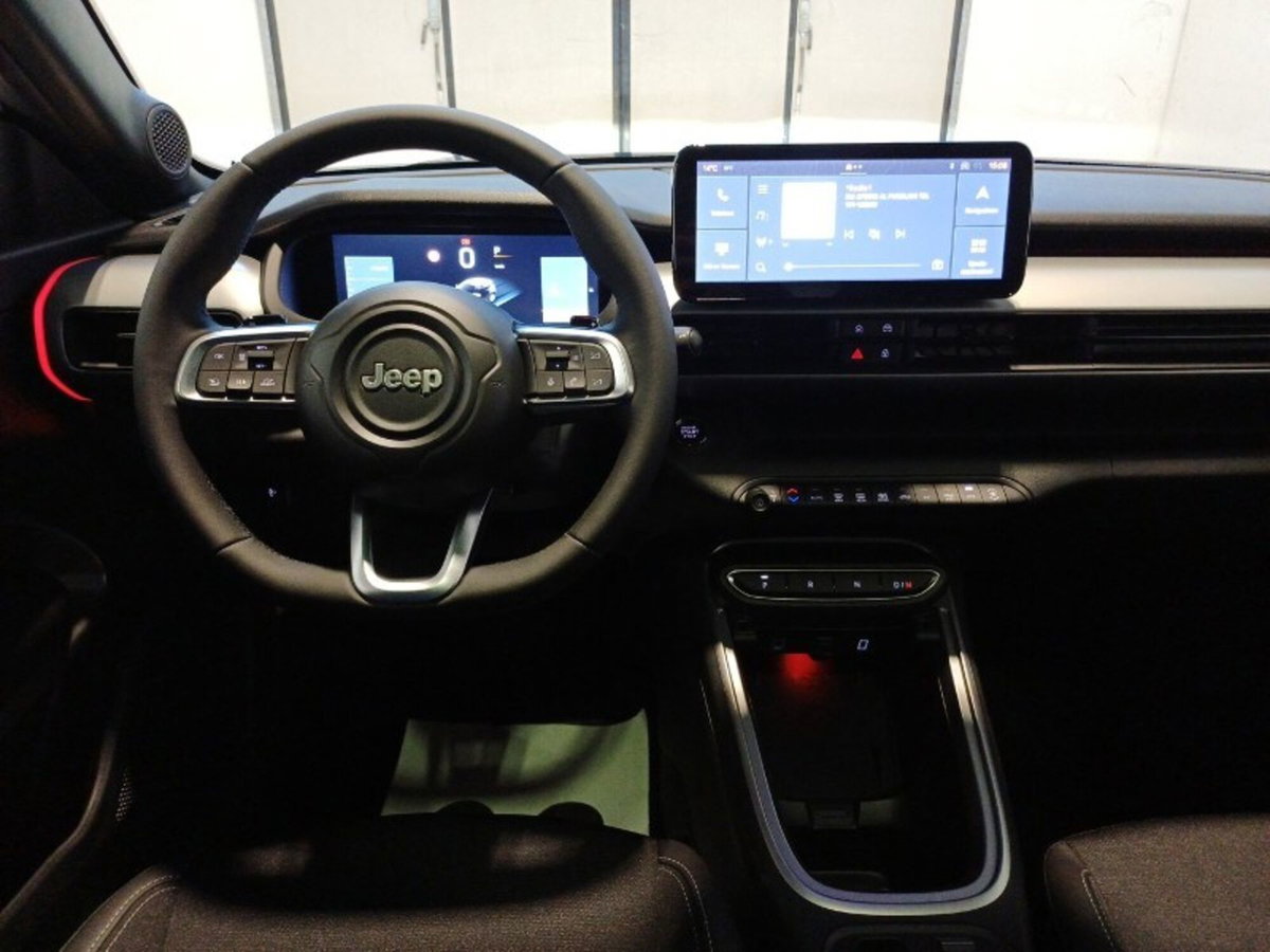 Jeep Avenger 1.2 turbo e-hybrid mhev Summit fwd 110cv edct6 (14)