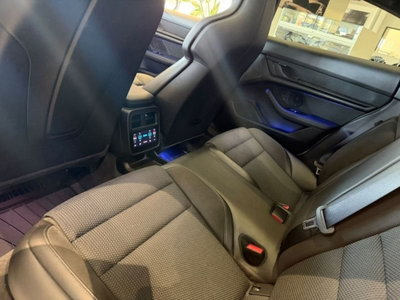 Porsche Taycan 4S (10)