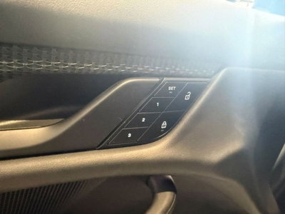 Porsche Taycan 4S (8)