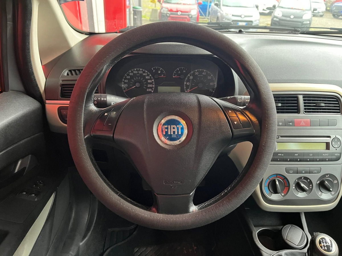 Fiat Grande Punto 1.2 5 porte (10)