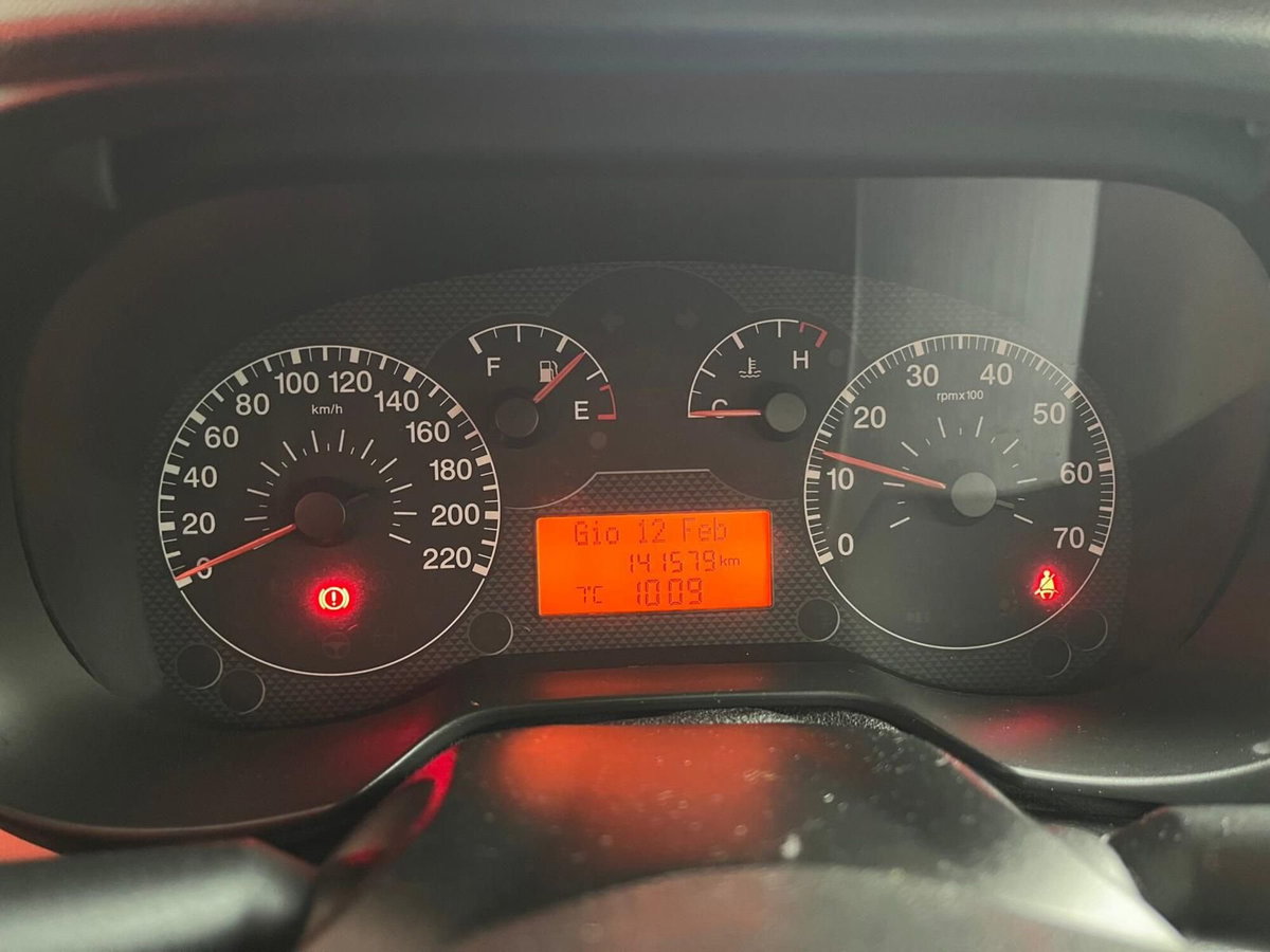 Fiat Grande Punto 1.2 5 porte (11)