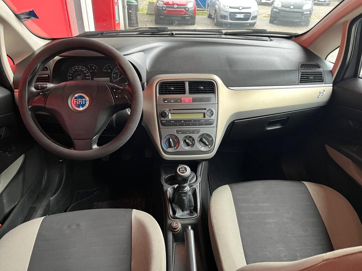 Fiat Grande Punto 1.2 5 porte (9)