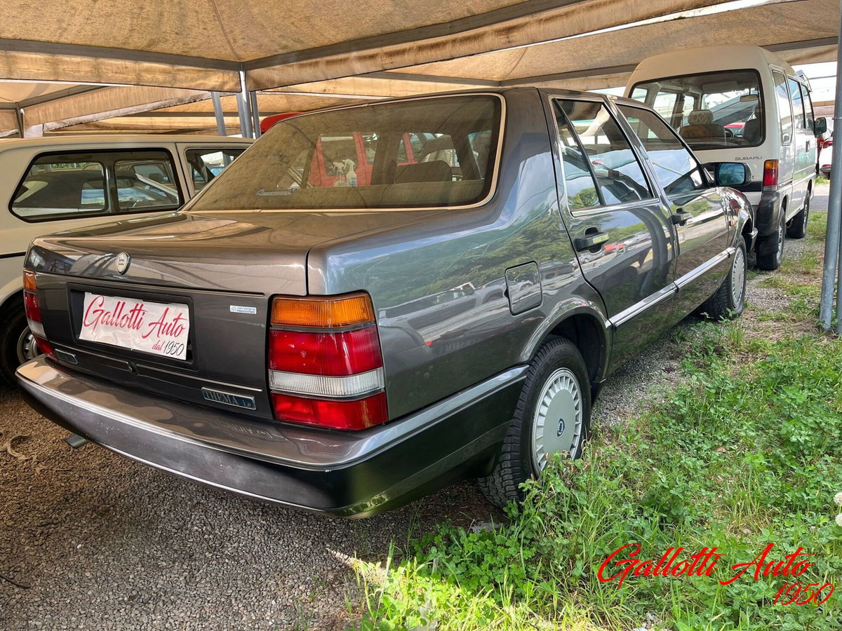 Lancia Thema i.e. turbo 16V (5)