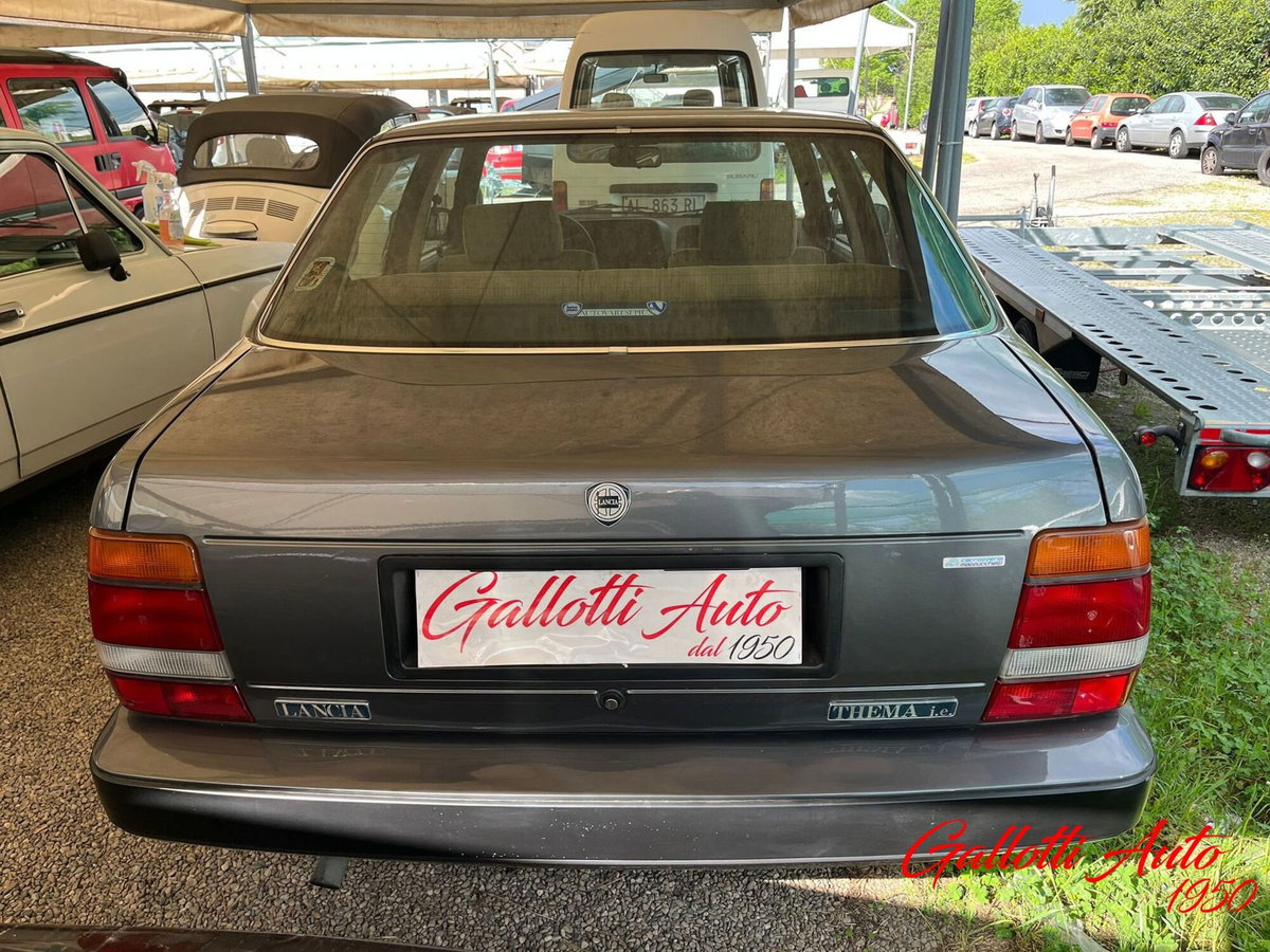 Lancia Thema i.e. turbo 16V (6)